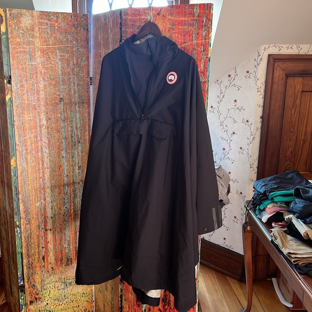 Canada Goose Unisex Field Poncho - Picture 4 of 9